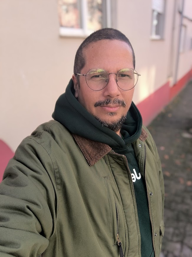 Jenadson Basilio - Fundador e CEO da BasiliosDev, especialista em desenvolvimento de software e automações